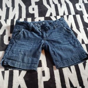American eagle Bermuda shorts